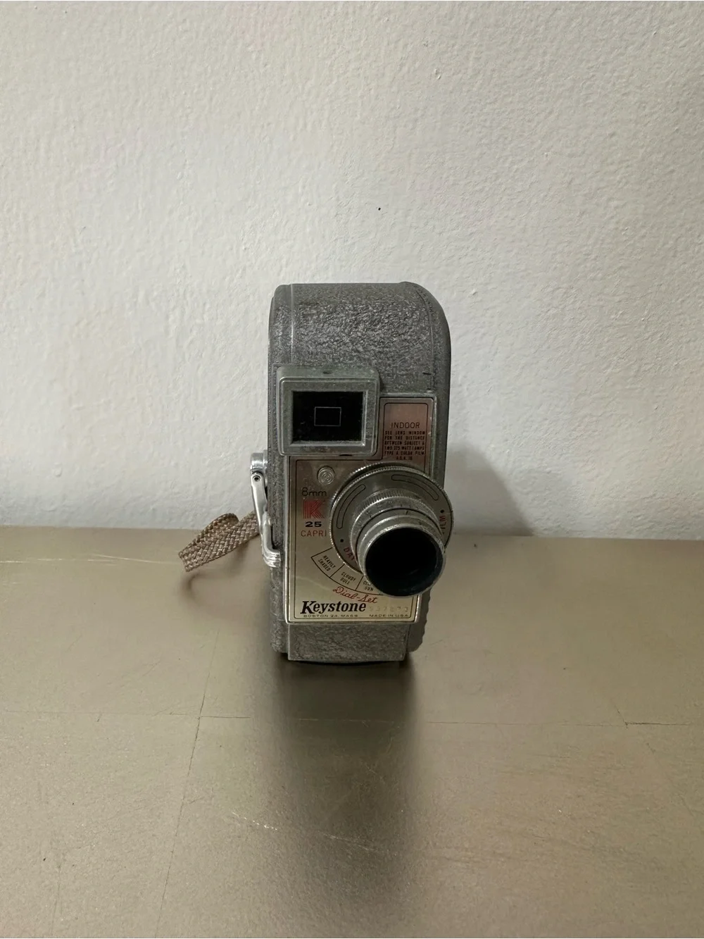 8mm Capri 25 Vintage Camera - Silver